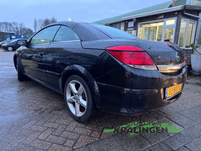Opel Astra H Twin Top 1.6 16V Schadevoertuig (2007, Zwart)