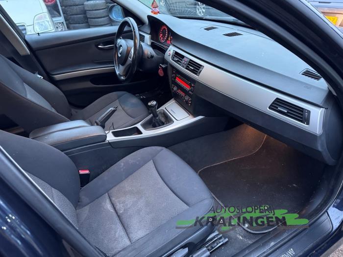 BMW 3 serie 320i 16V Schadevoertuig (2006, Blauw)