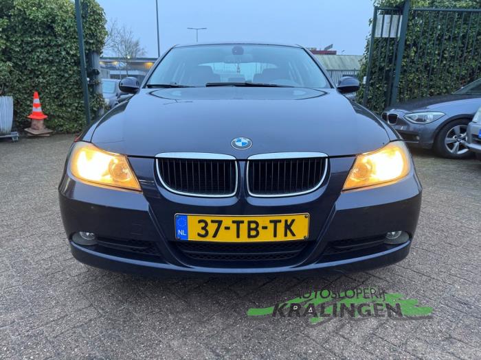 BMW 3 serie 320i 16V Schadevoertuig (2006, Blauw)
