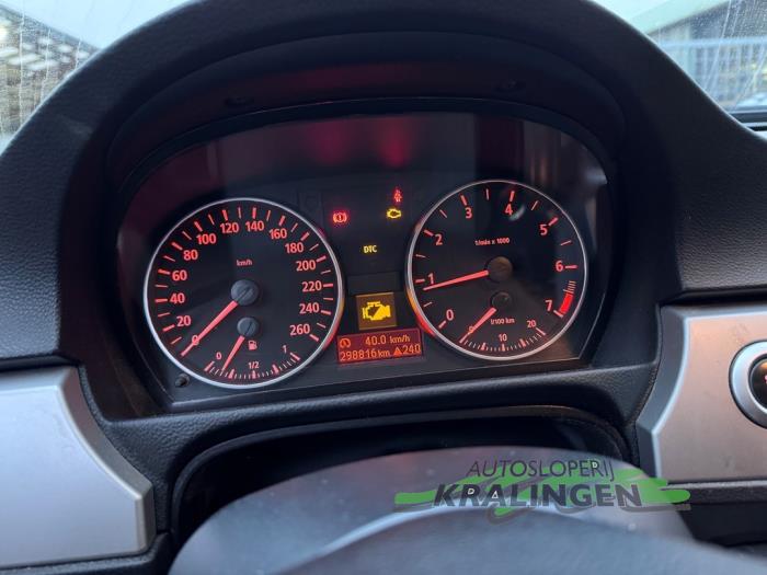 BMW 3 serie 320i 16V Schadevoertuig (2006, Blauw)