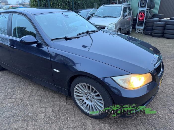 BMW 3 serie 320i 16V Schadevoertuig (2006, Blauw)