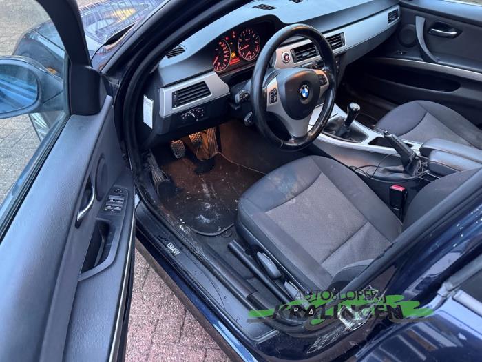 BMW 3 serie 320i 16V Schadevoertuig (2006, Blauw)