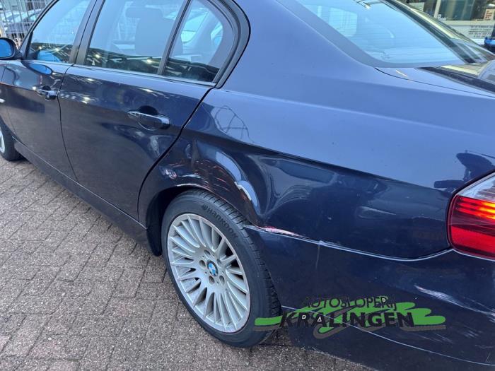 BMW 3 serie 320i 16V Schadevoertuig (2006, Blauw)