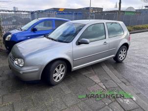 Volkswagen Golf IV 1.6 16V  (Schade)