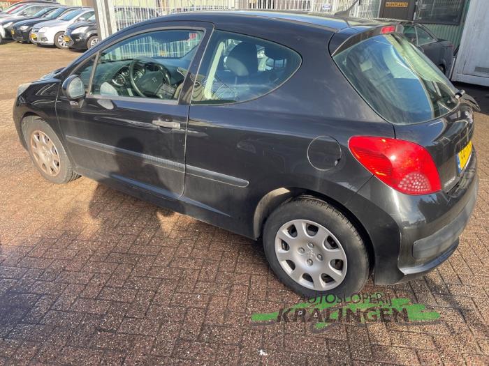 Peugeot 207/207+ 1.4 16V Schadevoertuig (2006, Zwart)