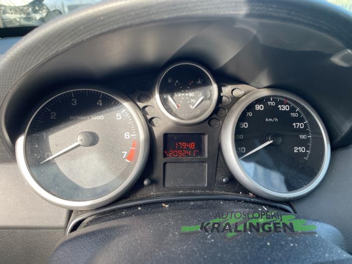 Peugeot 207/207+ 1.4 16V Schadevoertuig (2006, Zwart)