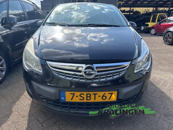 Opel Corsa D 1.2 16V Schadevoertuig (2011, Zwart)