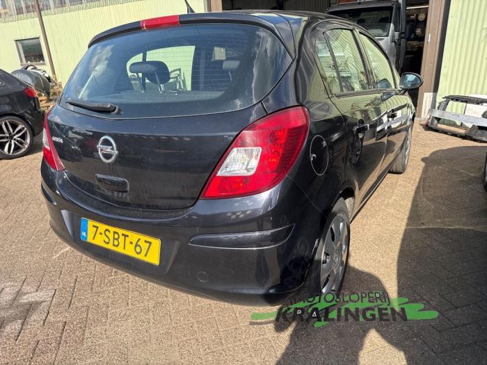 Opel Corsa D 1.2 16V Schadevoertuig (2011, Zwart)