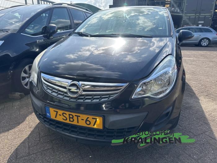 Opel Corsa D 1.2 16V Schadevoertuig (2011, Zwart)