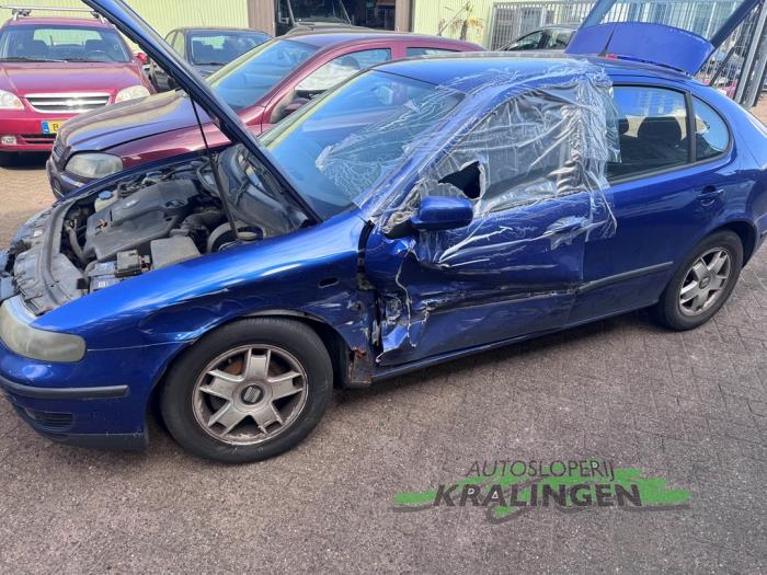 Seat Leon 1.6 Sloopvoertuig (2000, Blauw)