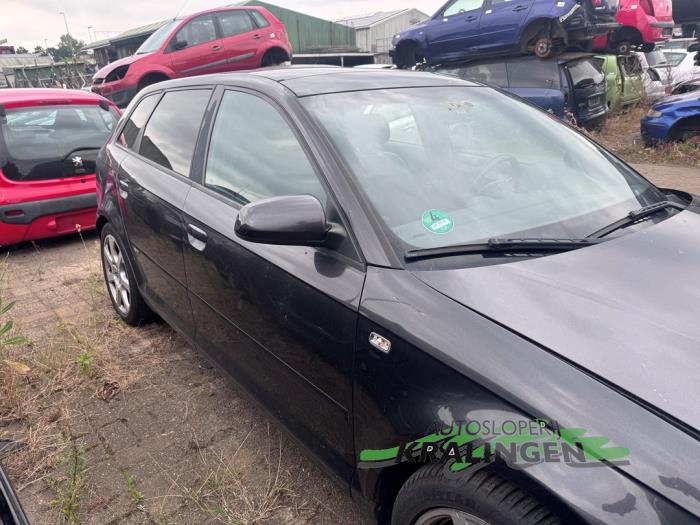 Audi A3 Sportback 2.0 TDI 16V Sloopvoertuig (2006, Grijs)