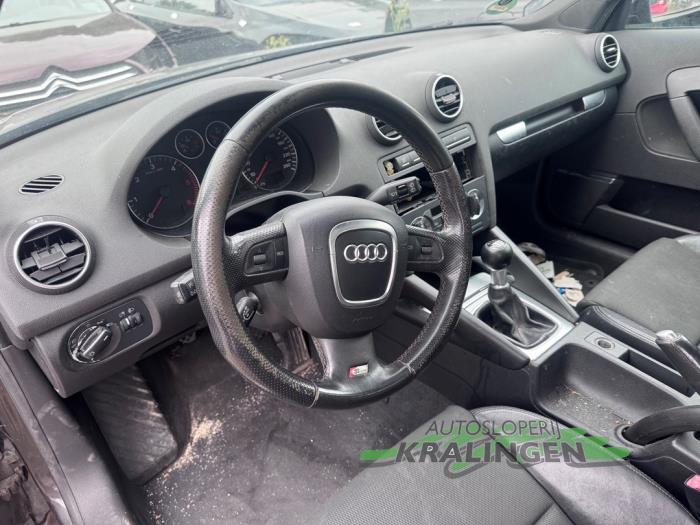 Audi A3 Sportback 2.0 TDI 16V Sloopvoertuig (2006, Grijs)