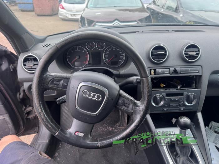 Audi A3 Sportback 2.0 TDI 16V Sloopvoertuig (2006, Grijs)