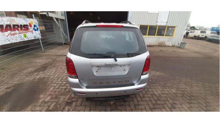 Ssang Yong Rexton 2.3 16V RX 230 Sloopvoertuig (2005, Grijs)