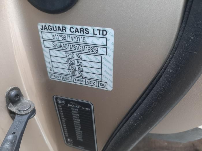 Jaguar S-type 4.0 V8 32V Sloopvoertuig (2001, Beige)