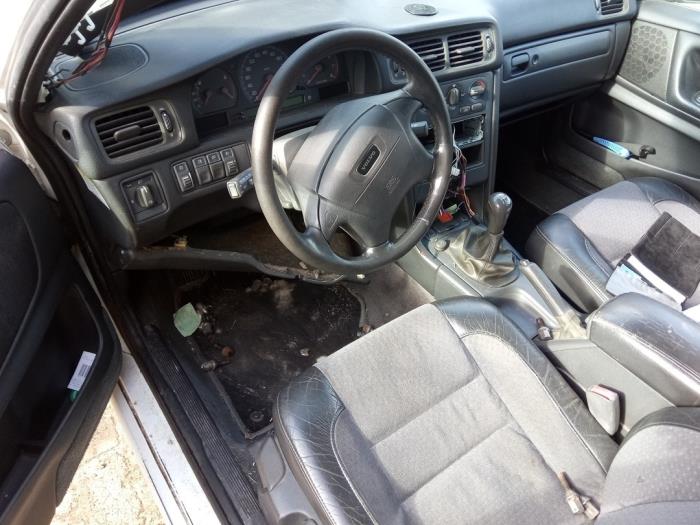 Volvo S70 2.0 10V Sloopvoertuig (1998, Wit)