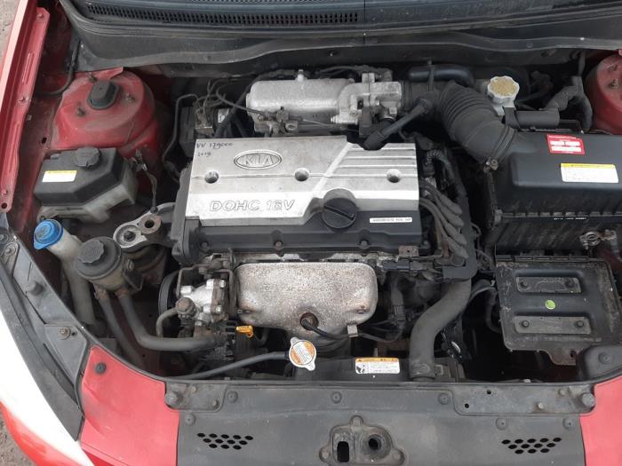 Kia Rio II 1.4 16V Sloopvoertuig (2006, Rood)