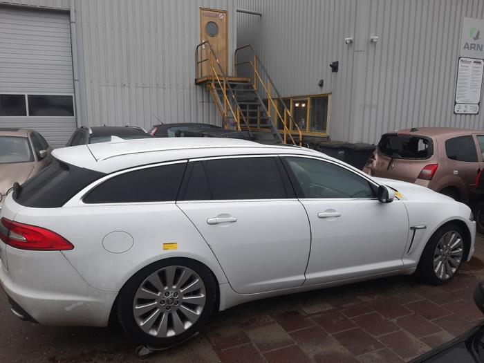 Jaguar XF Sportbrake 3.0 D S V6 24V Sloopvoertuig (2013, Wit)