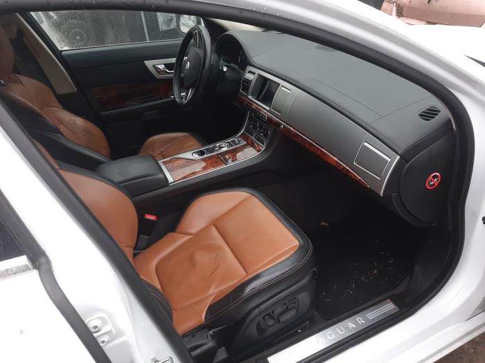 Jaguar XF Sportbrake 3.0 D S V6 24V Sloopvoertuig (2013, Wit)