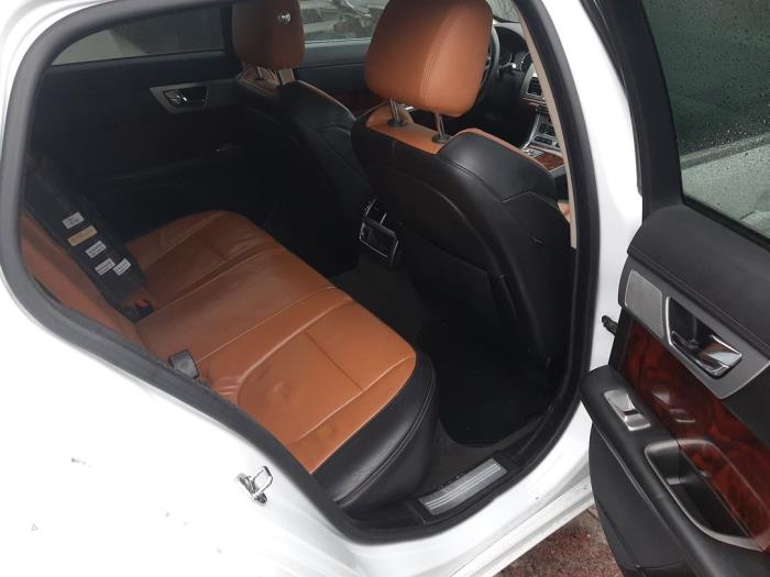 Jaguar XF Sportbrake 3.0 D S V6 24V Sloopvoertuig (2013, Wit)