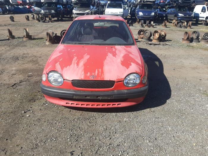 Toyota Corolla 1.3 16V Sloopvoertuig (1999, Rood)