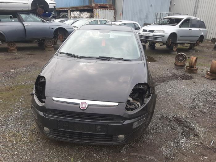Fiat Punto Evo 1.4 Sloopvoertuig (2011, Zwart)