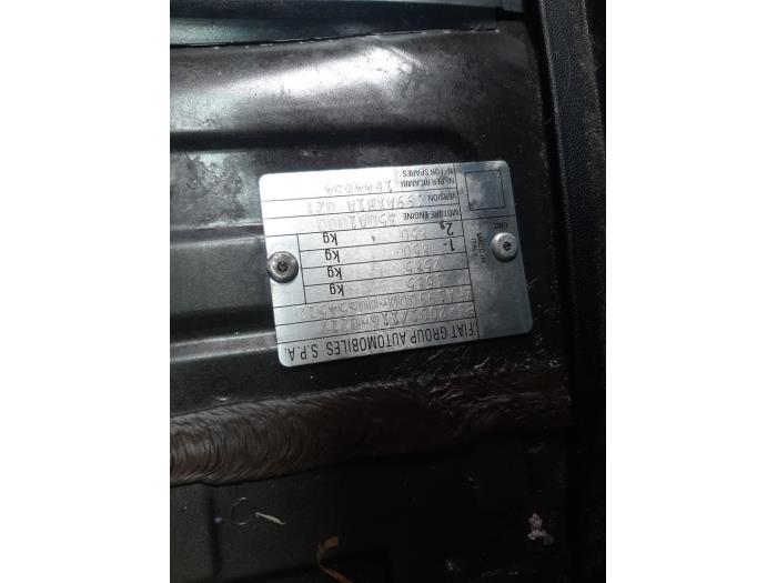 Fiat Punto Evo 1.4 Sloopvoertuig (2011, Zwart)