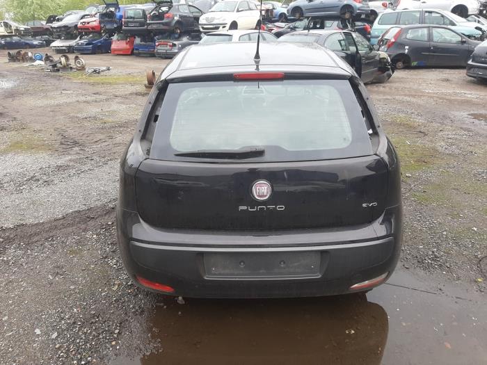 Fiat Punto Evo 1.4 Sloopvoertuig (2011, Zwart)