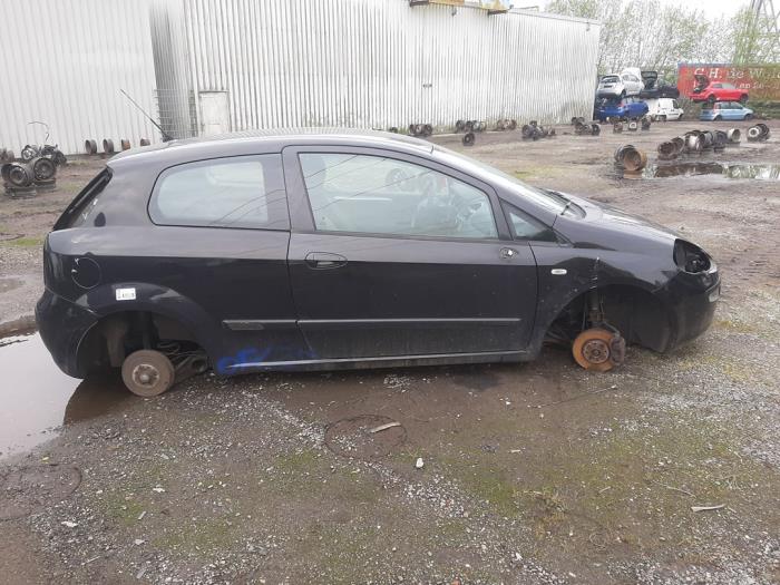 Fiat Punto Evo 1.4 Sloopvoertuig (2011, Zwart)