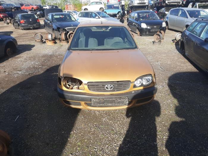 Toyota Corolla 1.4 16V VVT-i Sloopvoertuig (2001, Geel)