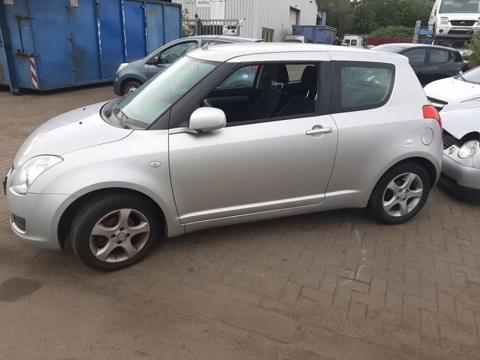 Suzuki Swift 1.3 VVT 16V Sloopvoertuig (2008, Grijs)