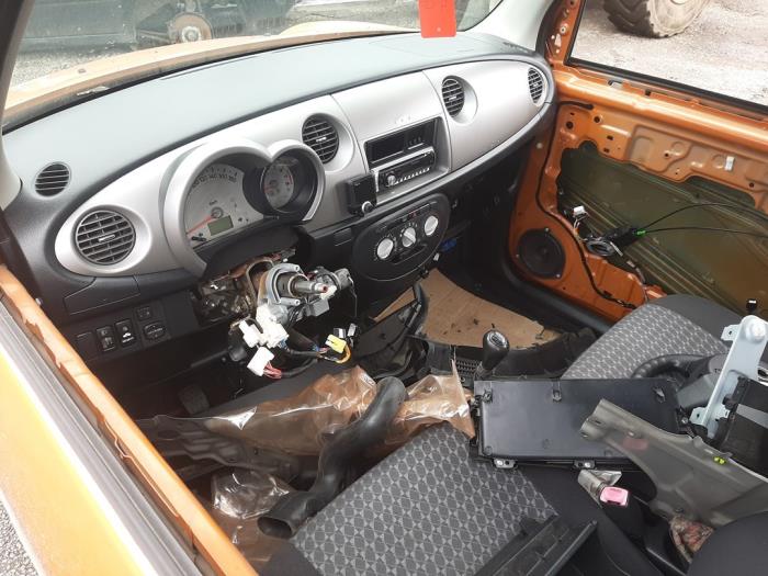 Daihatsu Trevis 1.0 12V DVVT Sloopvoertuig (2007, Rood)