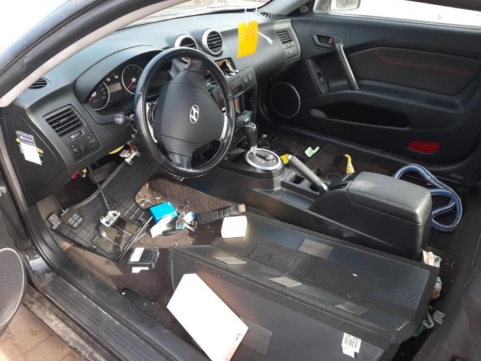 Hyundai Coupe 2.7 V6 24V Sloopvoertuig (2005, Zwart)