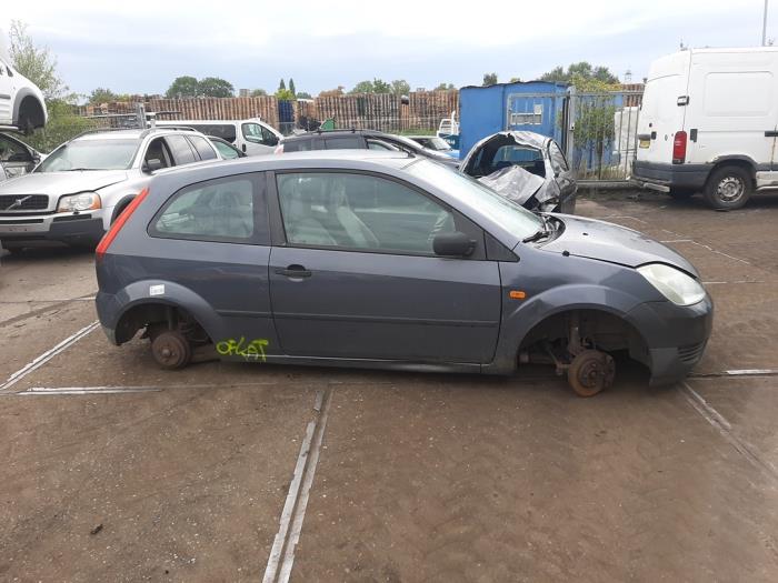 Ford Fiesta 5 1.25 16V Sloopvoertuig (2003, Grijs)
