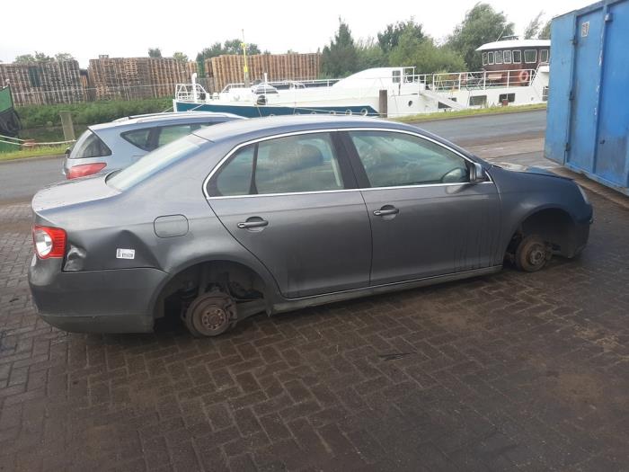 Volkswagen Jetta III 1.6 Sloopvoertuig (2007, Grijs)
