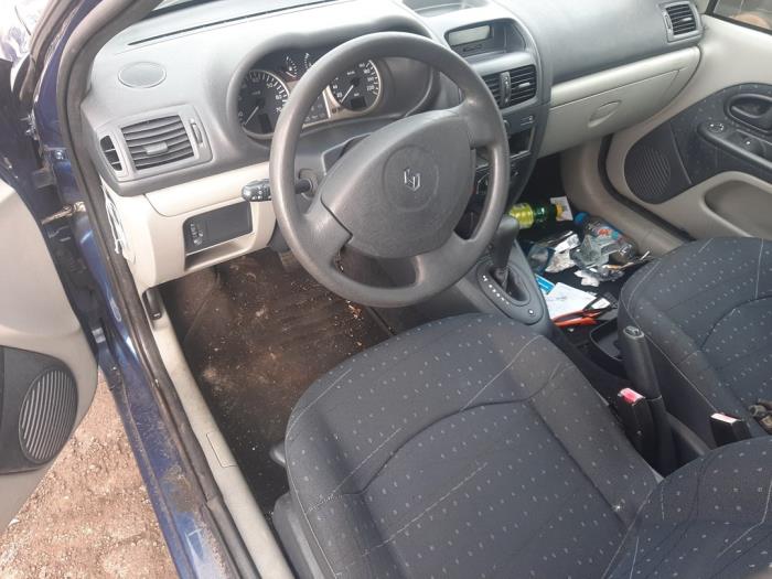 Renault Clio II 1.4 16V Sloopvoertuig (2002, Blauw)