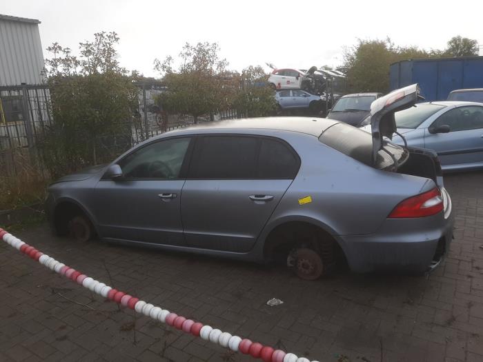 Skoda Superb Sloopvoertuig (2012, Metallic, Grijs)
