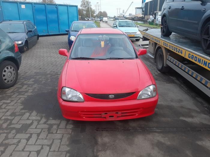Daihatsu Charade 1.3i TX/CX 16V Sloopvoertuig (2000, Rood)