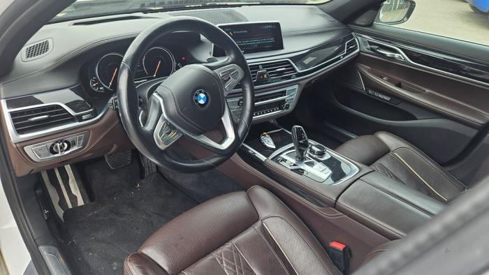 BMW 7 serie 740i,Li 24V Sloopvoertuig (2015, Metallic, Wit)