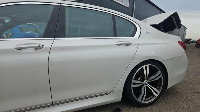 BMW 7 serie 740i,Li 24V Sloopvoertuig (2015, Metallic, Wit)