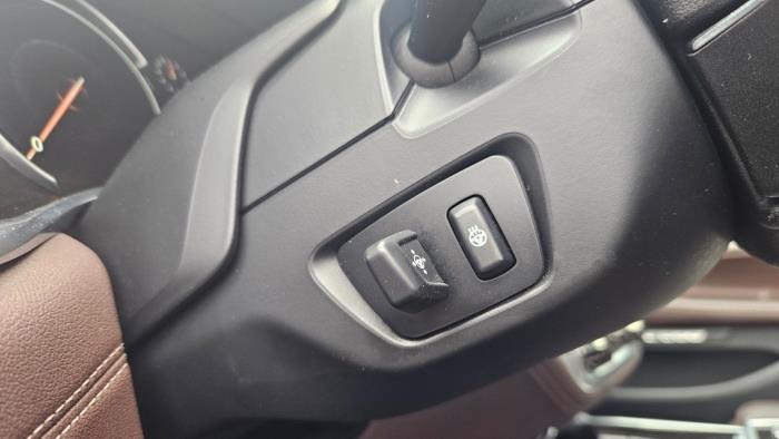 BMW 7 serie 740i,Li 24V Sloopvoertuig (2015, Metallic, Wit)