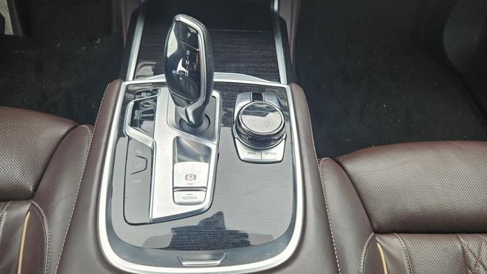 BMW 7 serie 740i,Li 24V Sloopvoertuig (2015, Metallic, Wit)