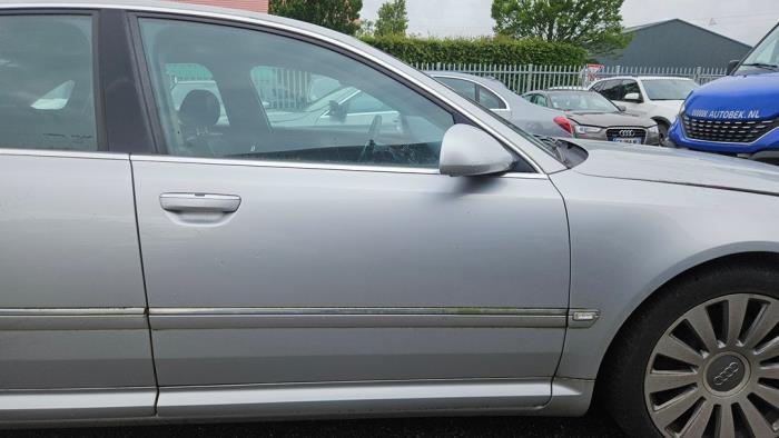 Audi A8 4.2 V8 40V Quattro Sloopvoertuig (2003, Metallic, Zilver)