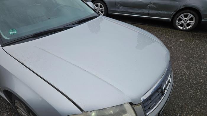 Audi A8 4.2 V8 40V Quattro Sloopvoertuig (2003, Metallic, Zilver)