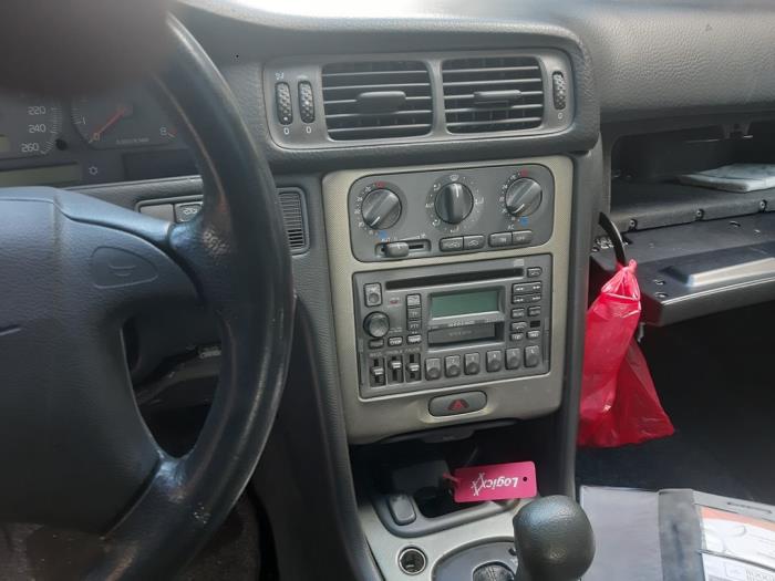 Volvo V70 2.4 XC LPT 4x4 20V Sloopvoertuig (1999, Zwart)