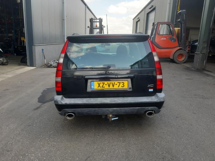 Volvo V70 2.4 XC LPT 4x4 20V Sloopvoertuig (1999, Zwart)