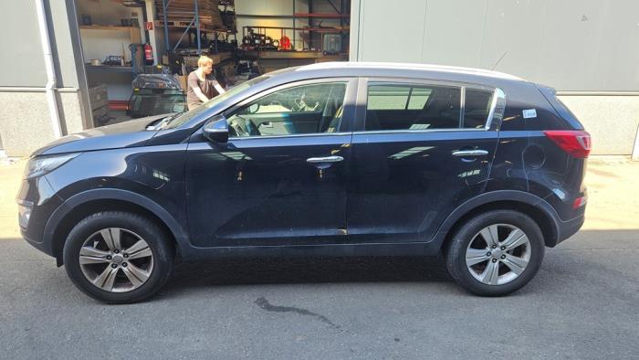 Kia Sportage 1.6 GDI 16V 4x2 Sloopvoertuig (2011, Zwart)