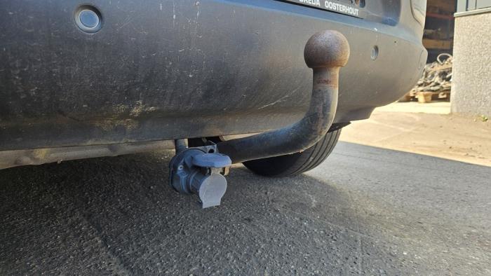 Kia Sportage 1.6 GDI 16V 4x2 Sloopvoertuig (2011, Zwart)