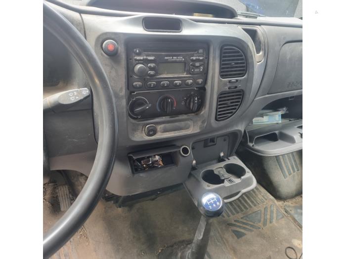 Ford Transit 2.0 TDdi 16V 260S Sloopvoertuig (2004, Graniet)