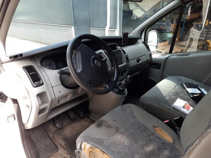 Opel Vivaro 1.9 DI Sloopvoertuig (2005, Graniet)